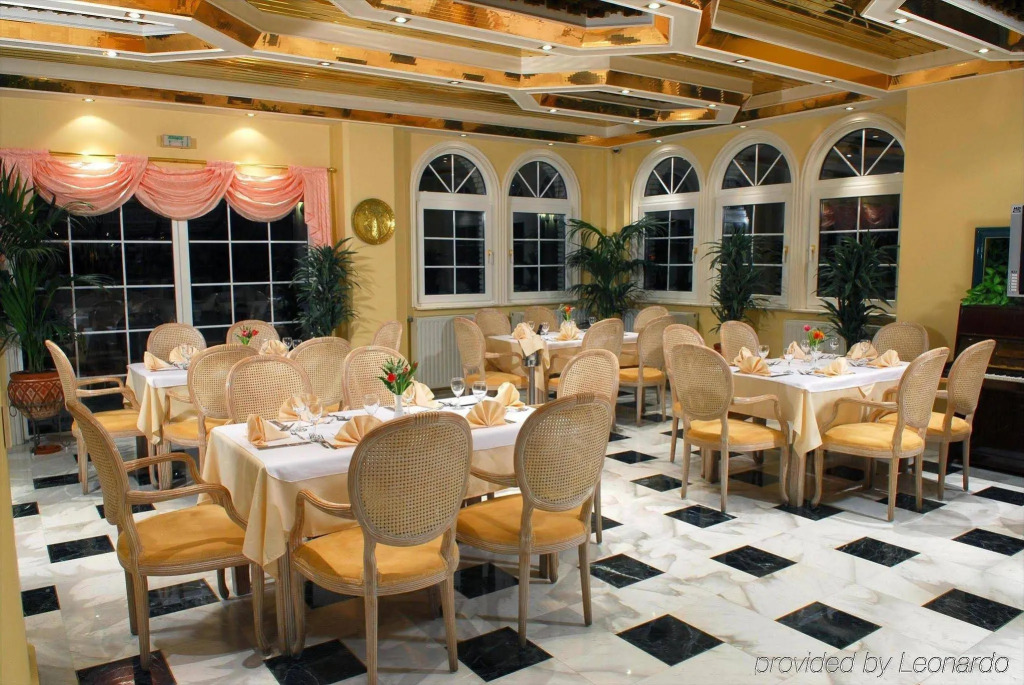 Hotel Strass