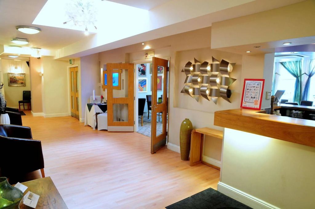 The Queensgate Hotel