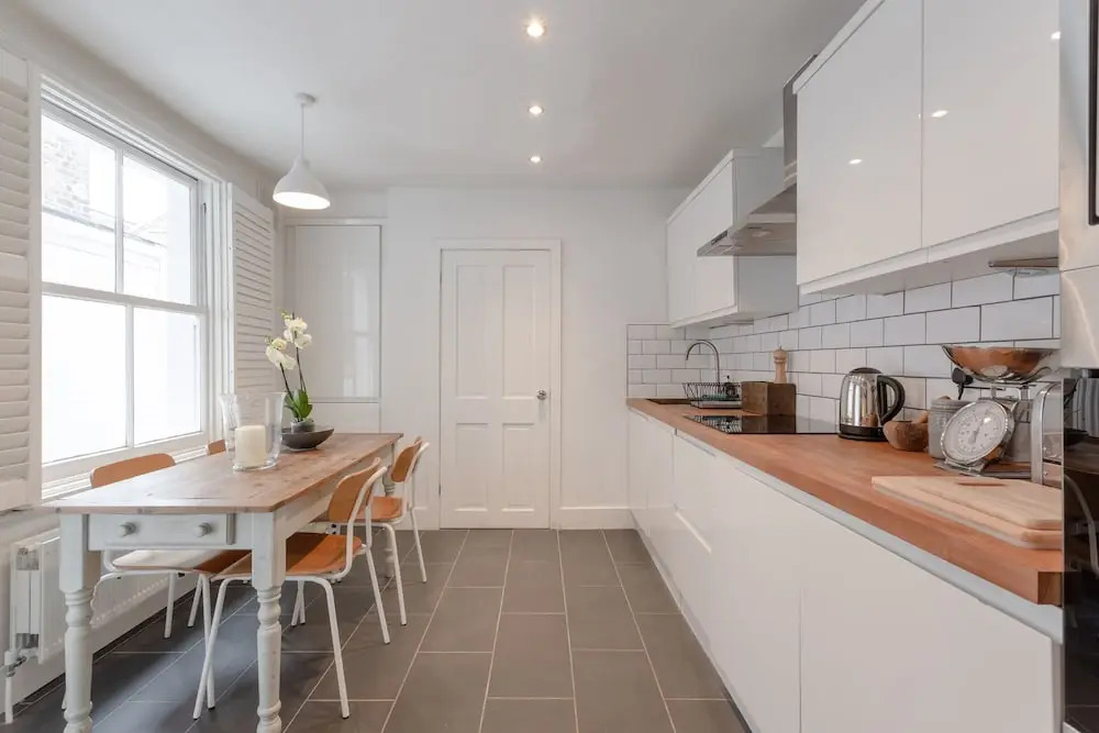 Charming 1 Bedroom Flat Close To Tube Station