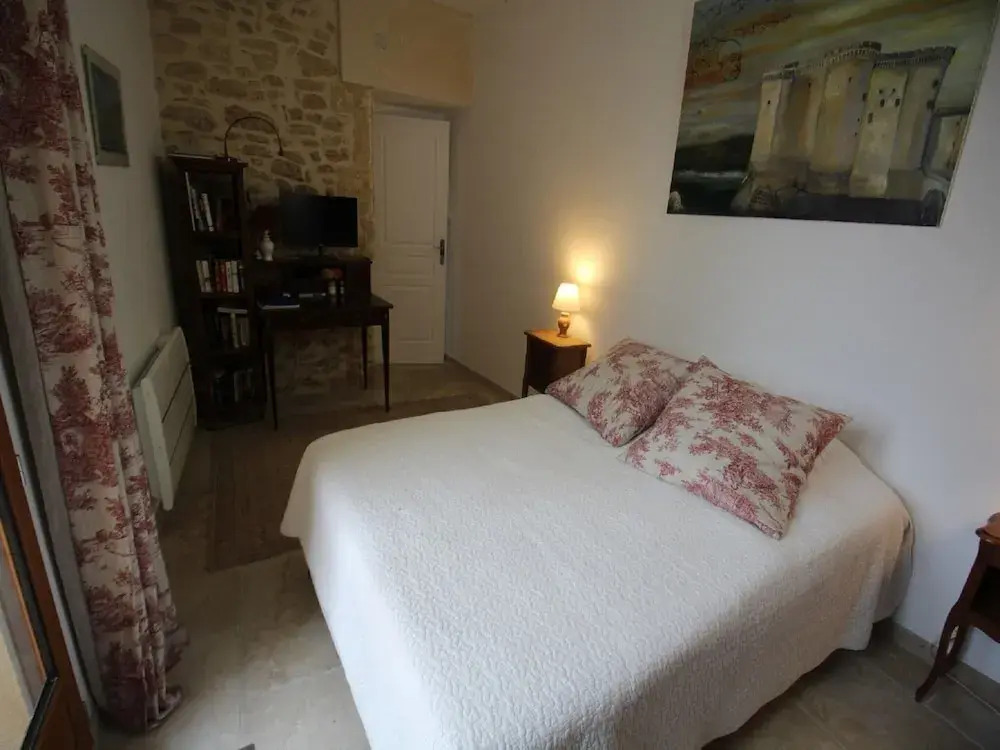 Scenic Villa With View of the Gardon River