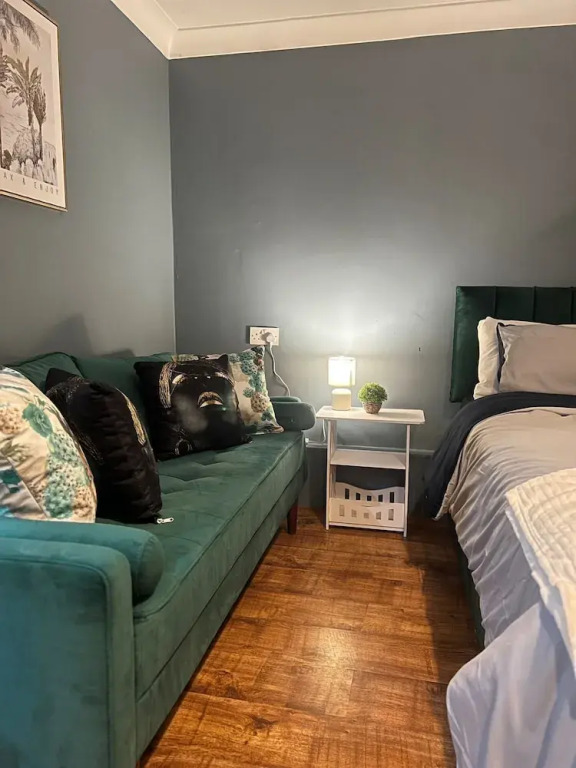 Luton City Apartment Retreat