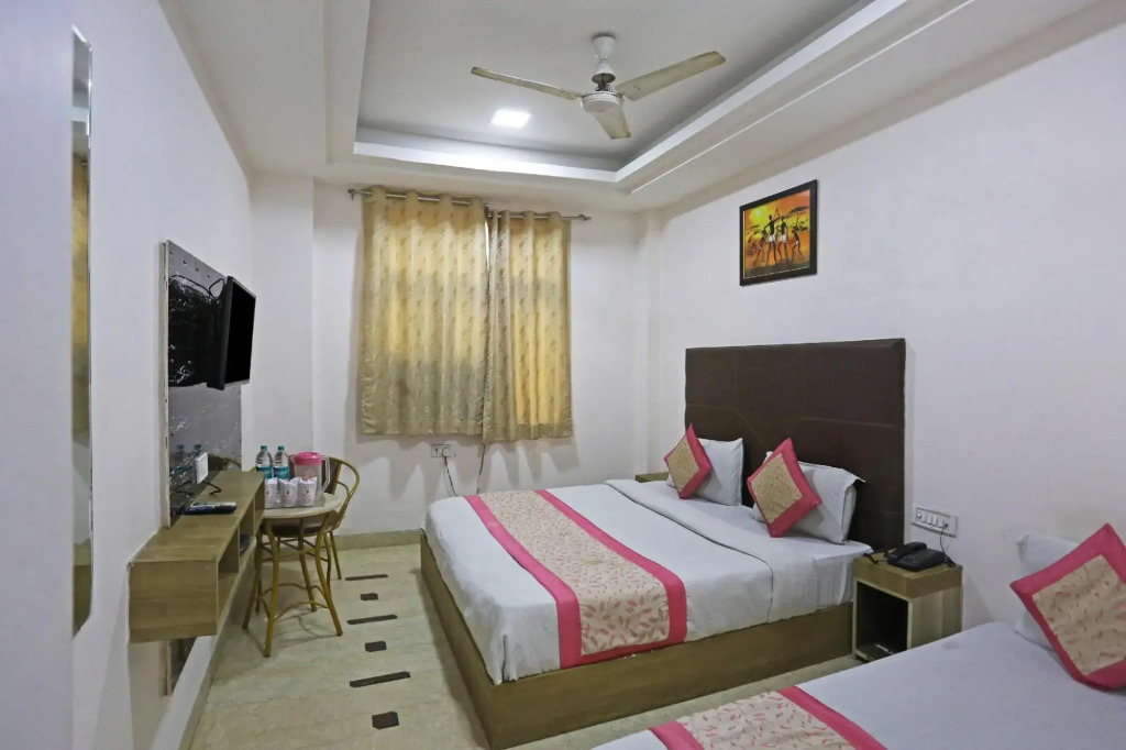 Hotel Sterling Inn, New Delhi