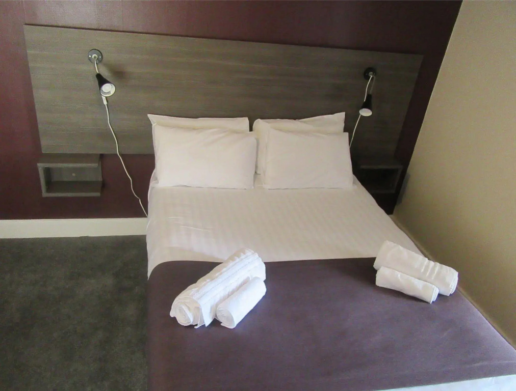 The Breadalbane Arms Room Only Hotel