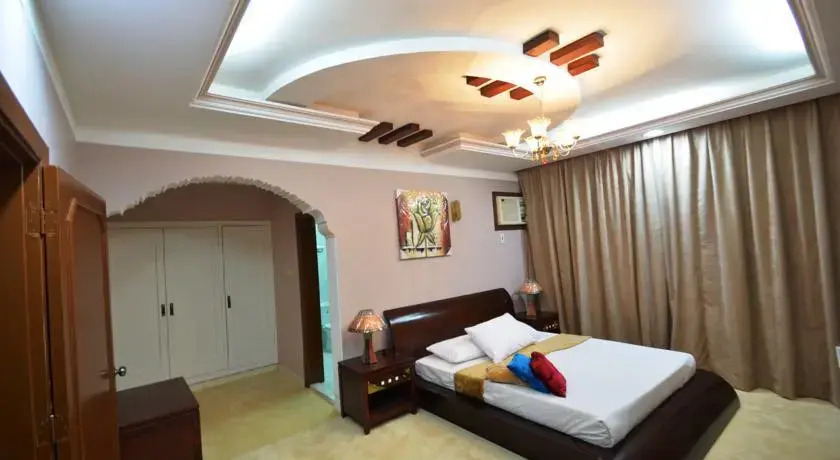 Al Barraq Hotel
