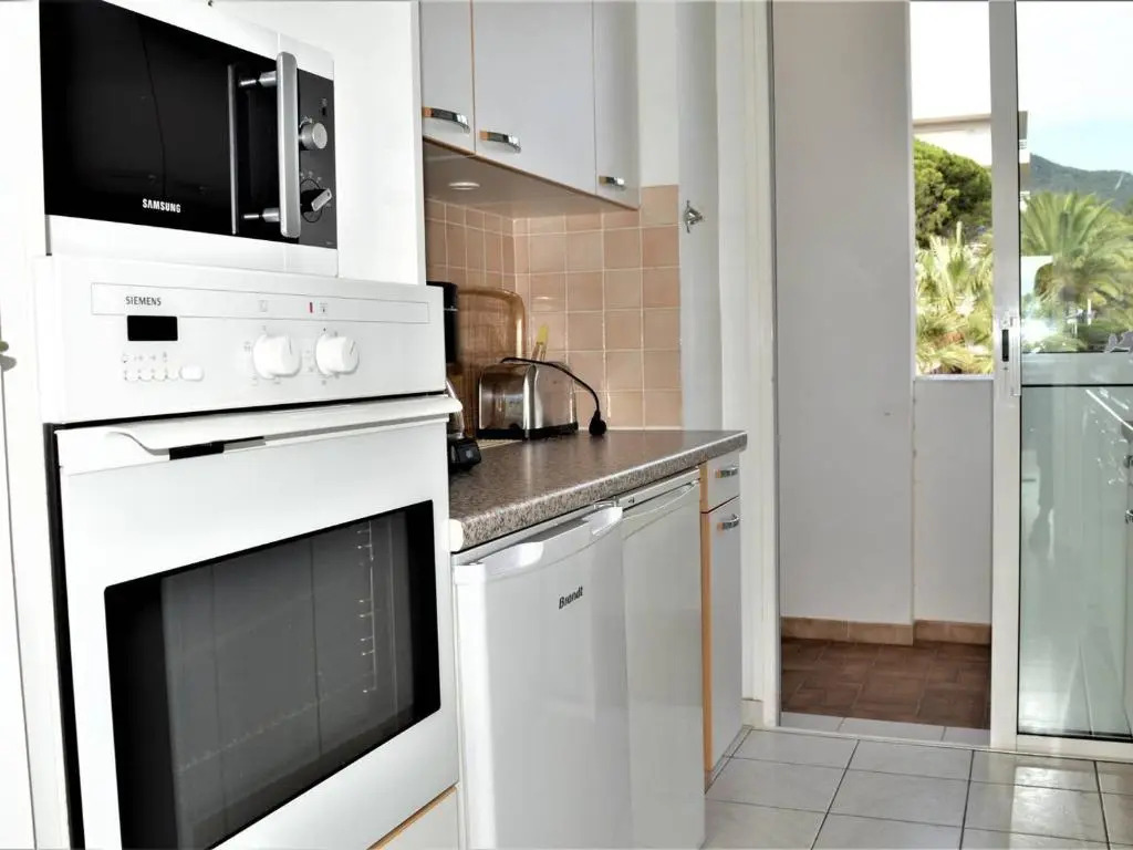 Appartement Cavalaire-sur-Mer, 3 pièces, 6 personnes - FR-1-226B-112