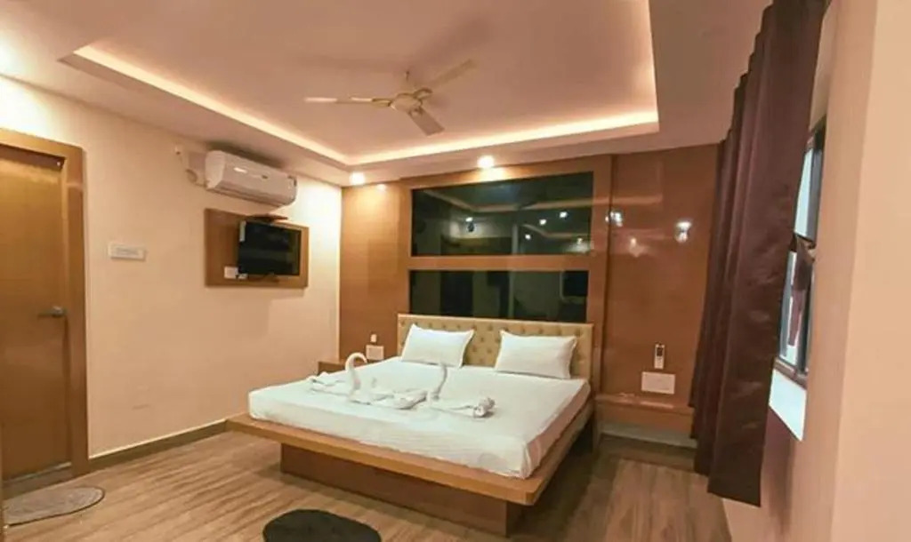 FabHotel Green I