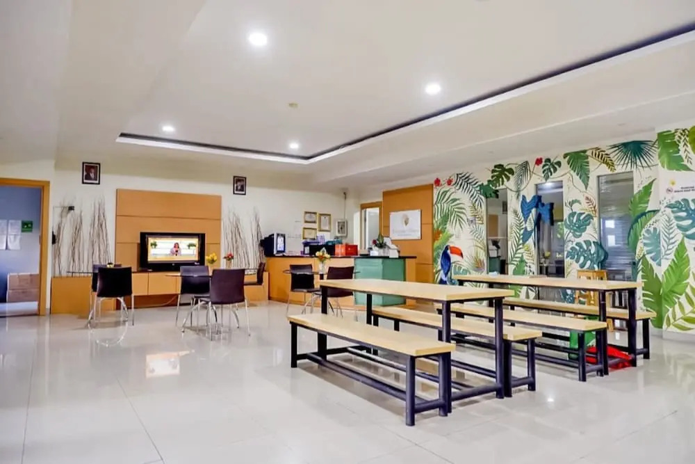 OYO Life 93383 Wisma Kencana Puteri