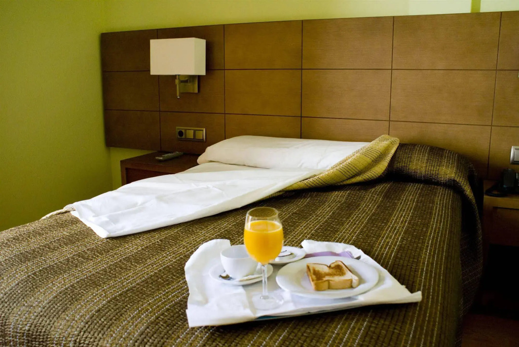 Hotel 4C Puerta Europa