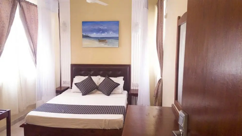 Hotel Radiance