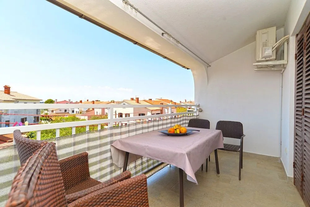 Apartments Stana 242