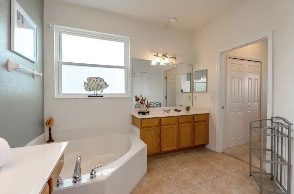 Belfry Drive Villa Highlands Reserve 2