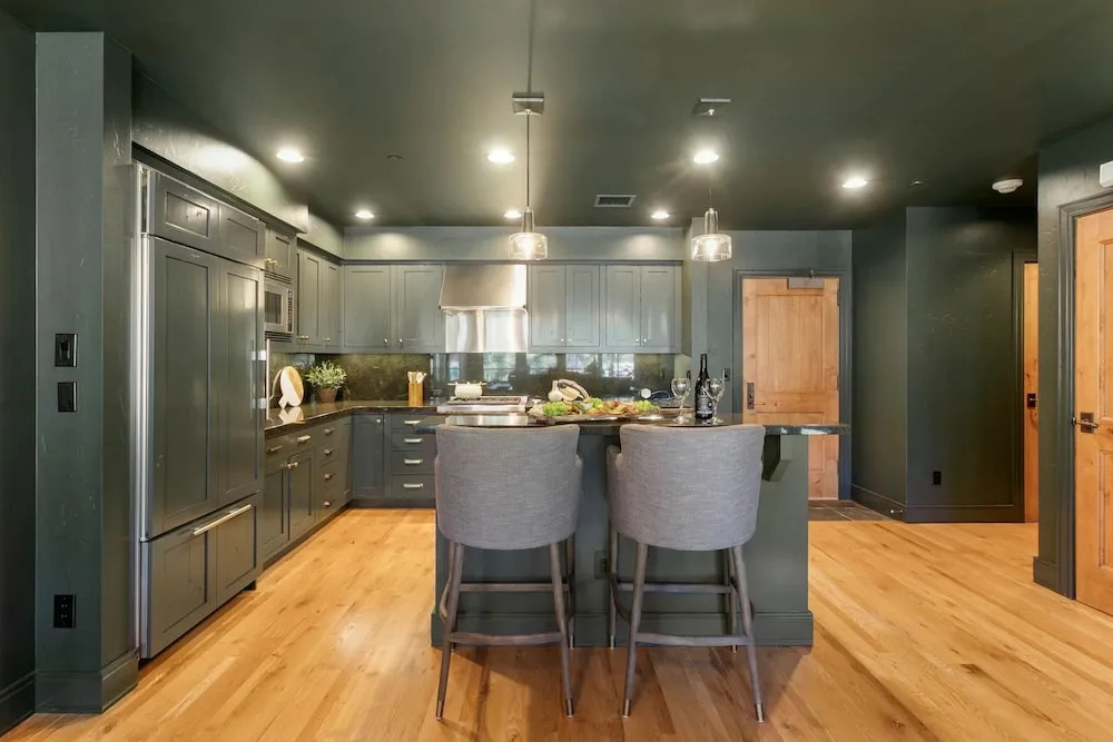 Shooting Star Lodge at Deer Valley Resort - Two Bedroom Residence #204 2 Condo