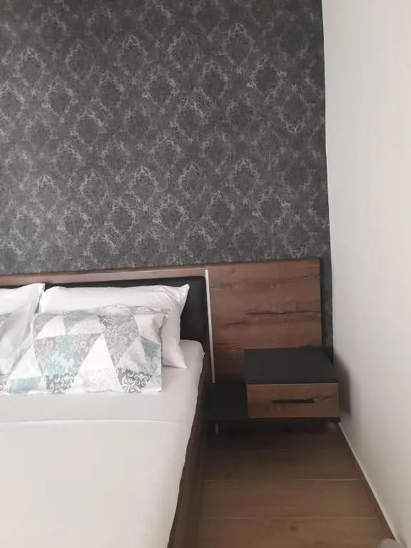 Apartman sa lođom 2+2