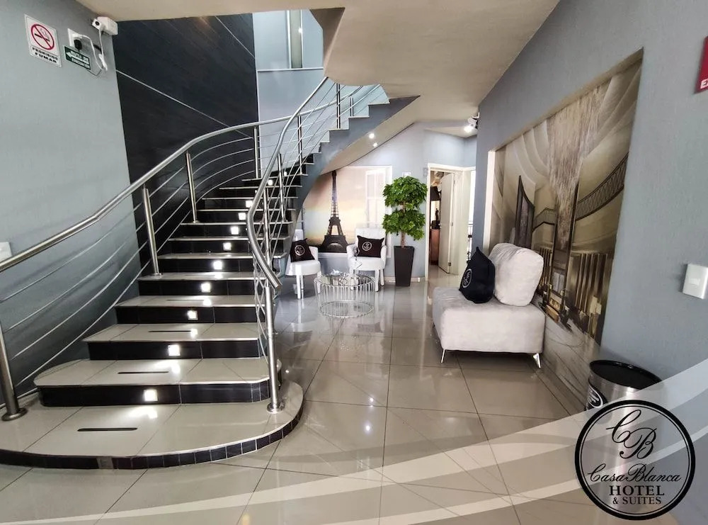 Hotel Casa Blanca & Suites