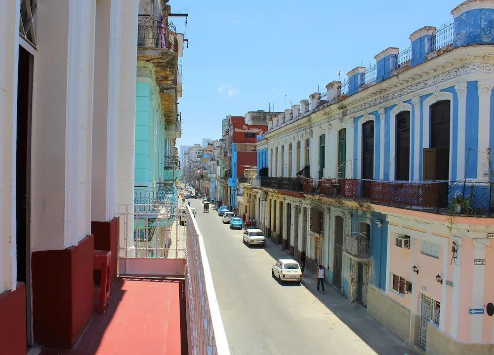Colonial Hostel House in Havana's heart