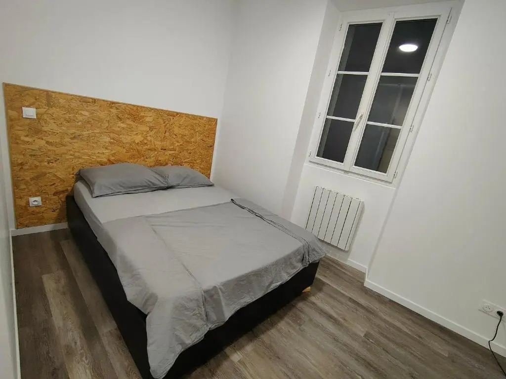 Les Lofts De Provins: Apt 4