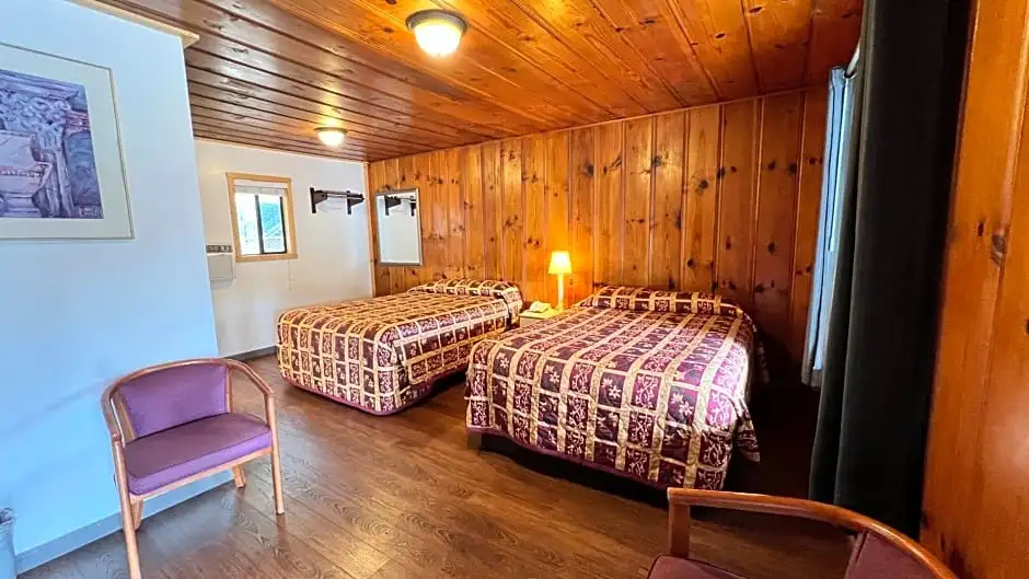 Pine Cone Motel