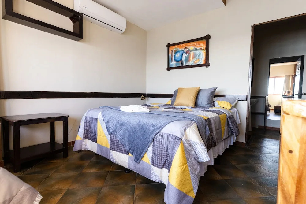 Ast Surf Hotel