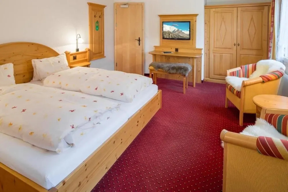 The Oyster Bay Hotel Suites