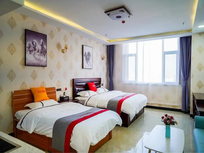 Jun Hotel Shaanxi Shuozhou Huairen Xintiandi Shopping Plaza