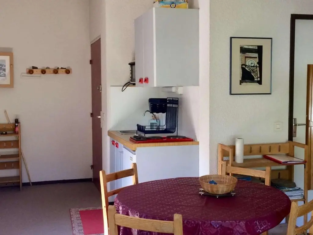 Appartement Vars, 1 pièce, 4 personnes - FR-1-330B-68