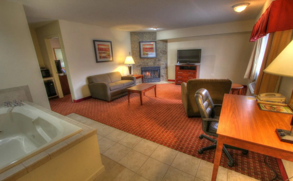 Crossroads Inn & Suites
