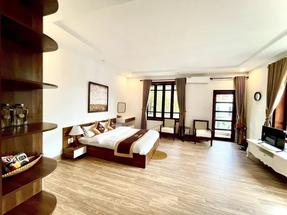 Sen Hong Apartment & Beer Garden