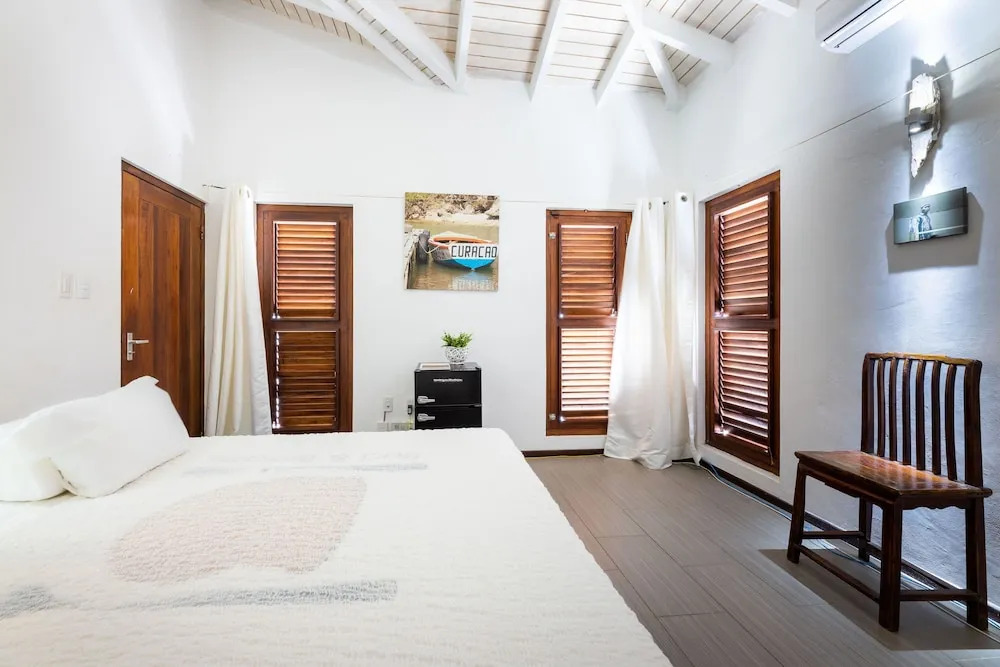Villa Milonga - beautiful villa with pool near the beach