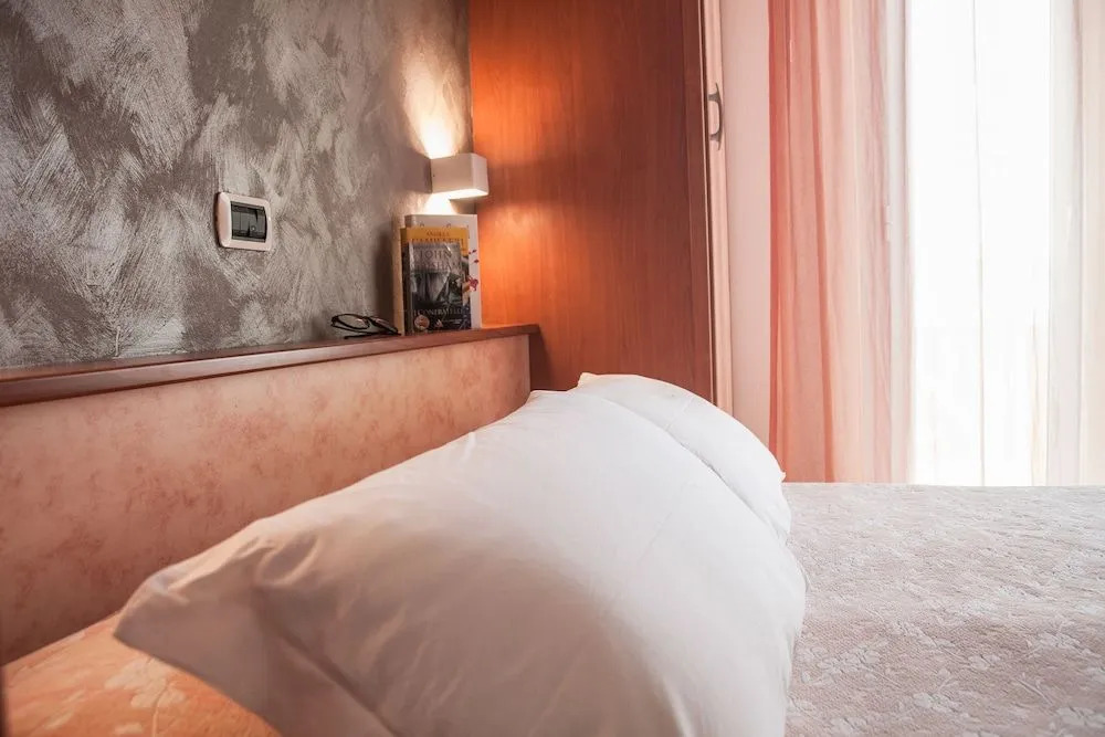 Hotel Sandra