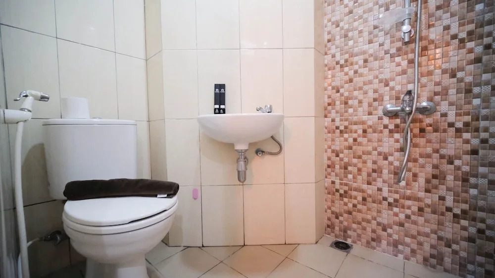 Minimalist and Beautiful 1BR with Extra Room at Pavilion Permata Apartment By Travelio