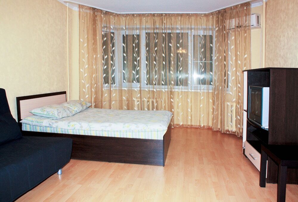 ALLiS-HALL Studio Apartments at Tveritina 42/3