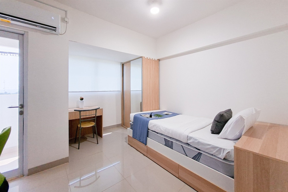 Basic Style Studio At Cisauk Point Apartment