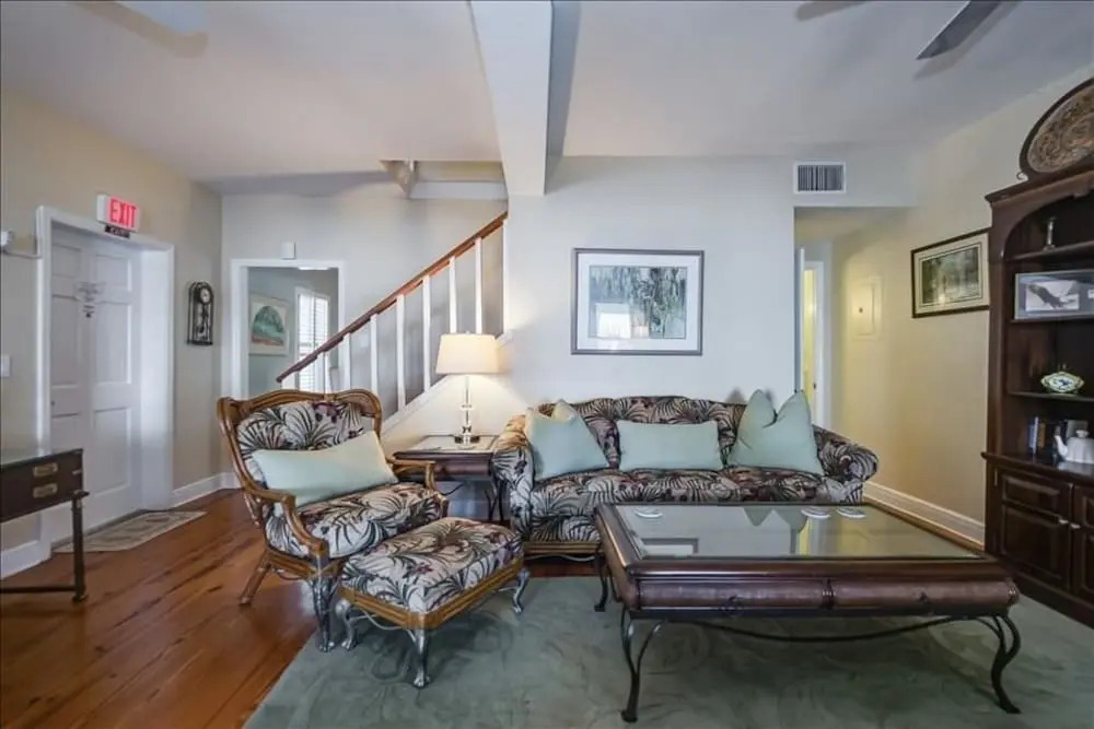 Anchor Inn - Unit 3 2 Bedroom Apts