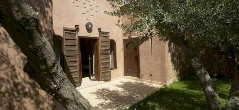 Dar Zarraba