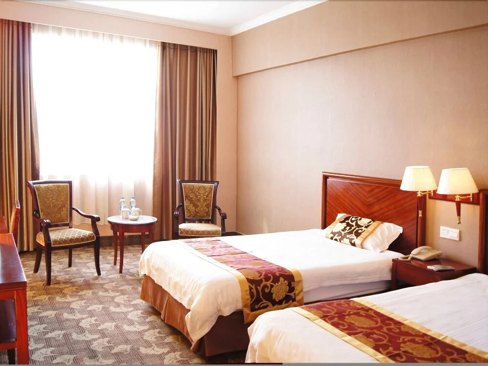 GreenTree Inn Luoyang Peony Square