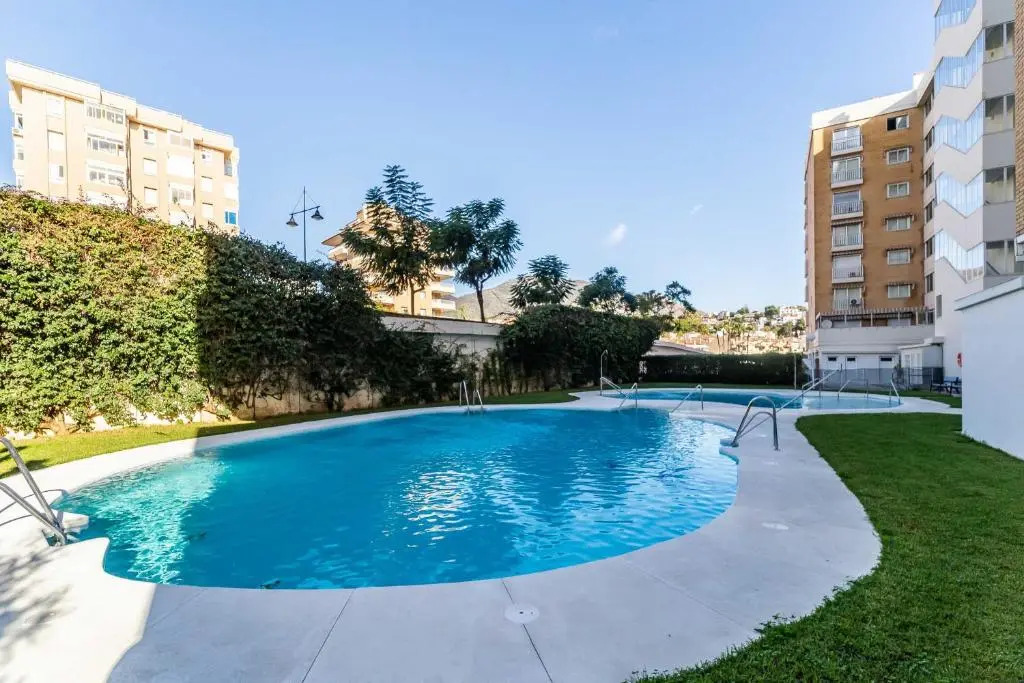 25-Modern Apartment in Paseo Maritimo, Fuengirola!