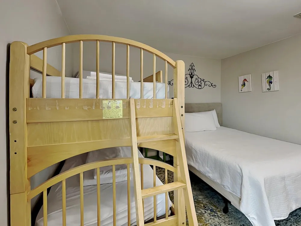 Summerhouse 3 by Southern Vacation Rentals