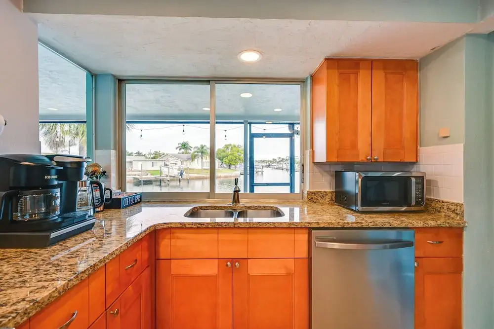 4 Mi to Beach! Waterfront New Port Richey Retreat