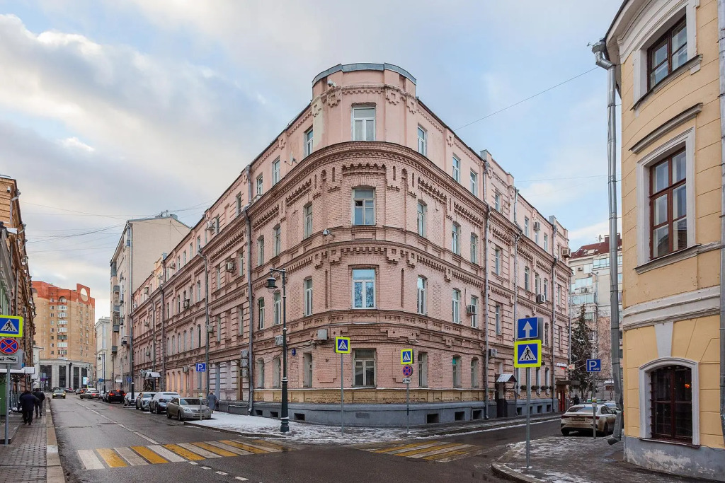 Rent Flat in Moscow (Рент Флэт ин Москоу) на переулке Бродников