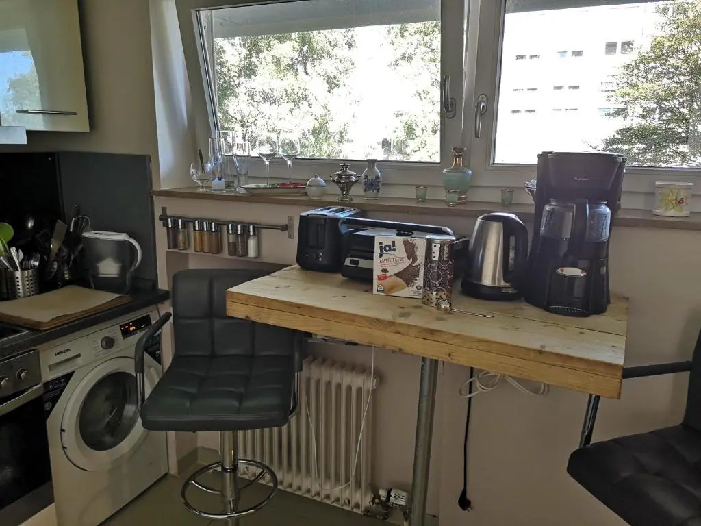 apartment near underground station