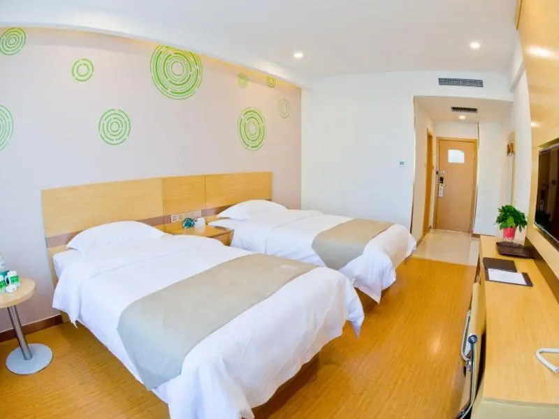 GreenTree Inn Yantai Longkou City Dongcheng District Wenlai Street High-speed Railway Station Express Hotel