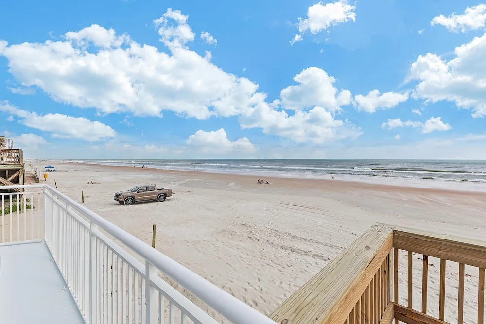 Ocean Breeze Resort 106