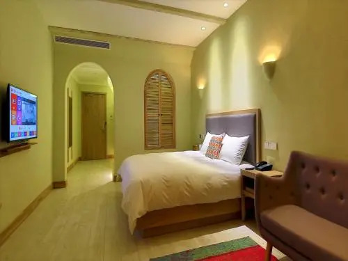 EBO Hotel