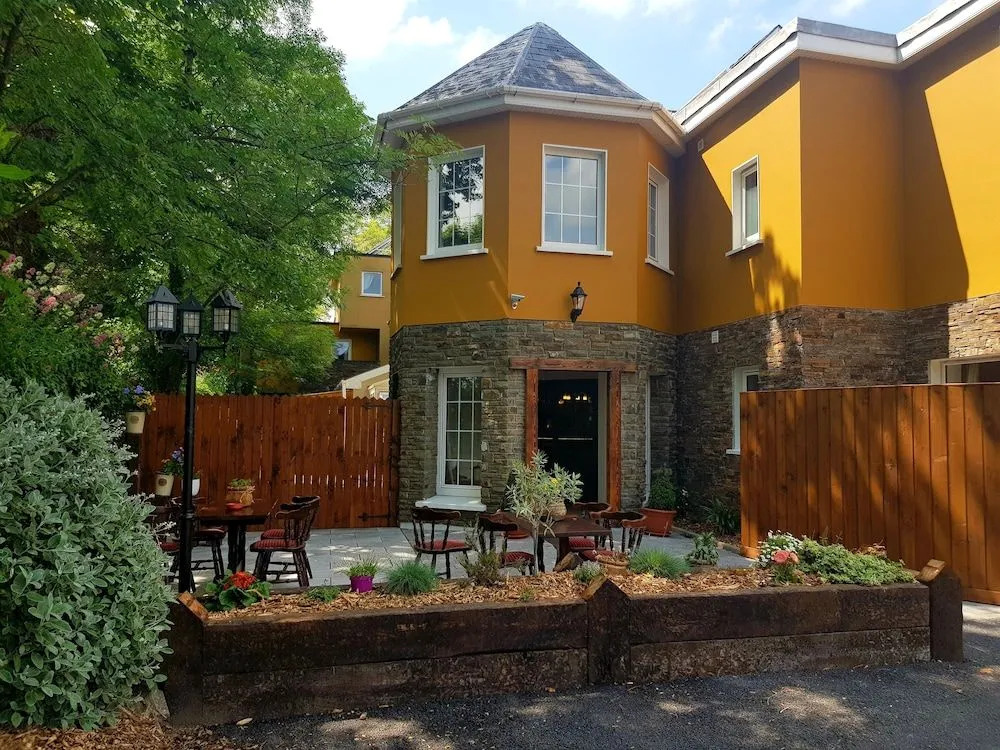 Killarney Inn