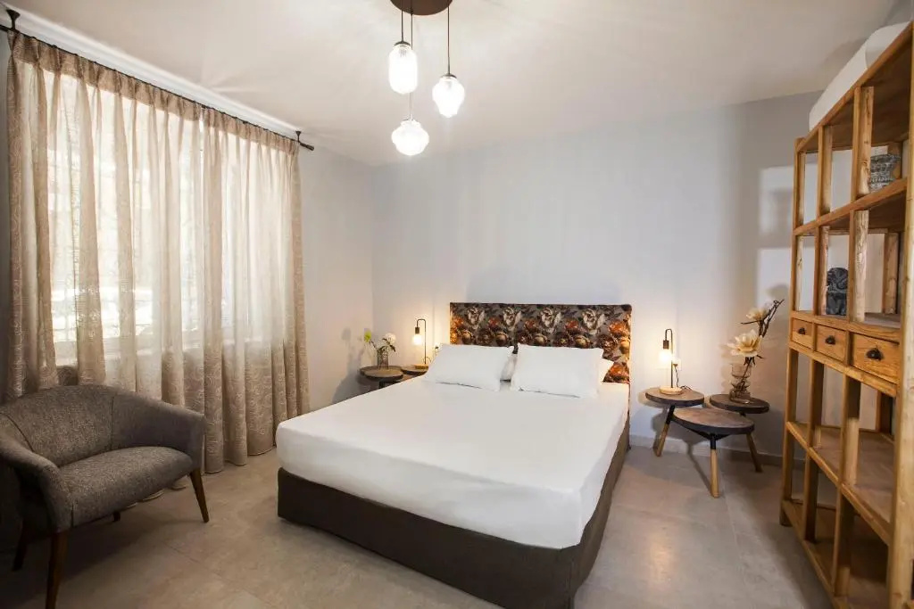 Bentzi...Boutique Apartment in Pangrati, Superior Suite (2) for 4 guests