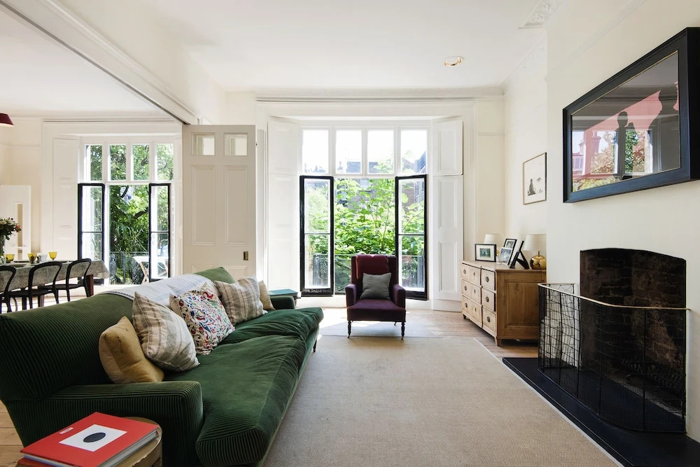 Vintage Shepherds Bush Home by Westfield London