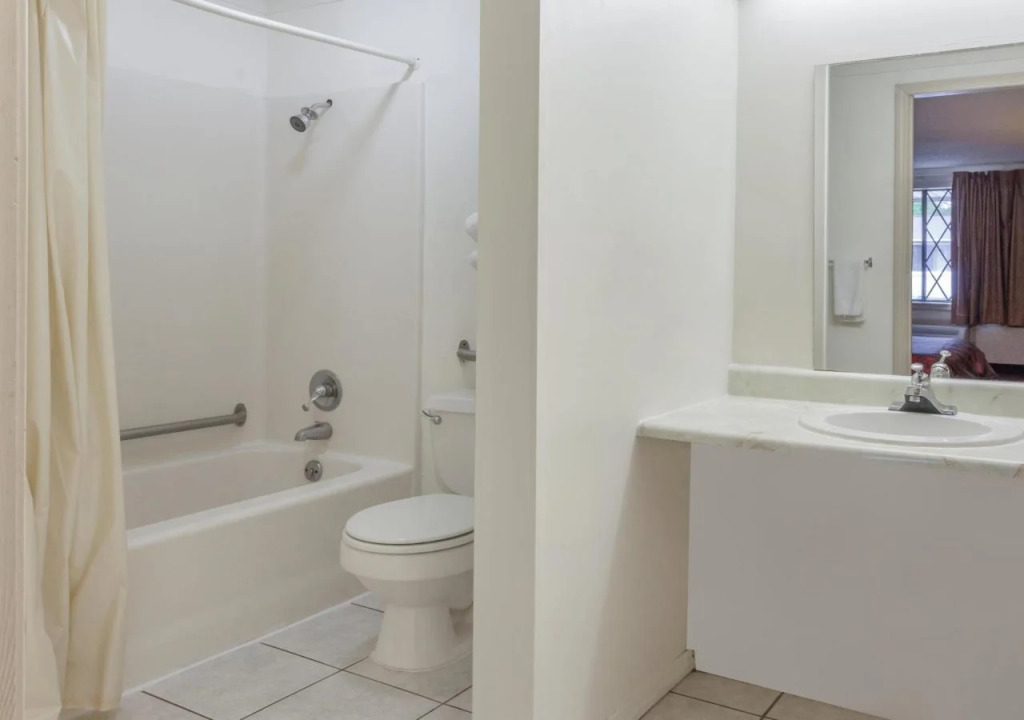 Knights Inn Farmington Hills
