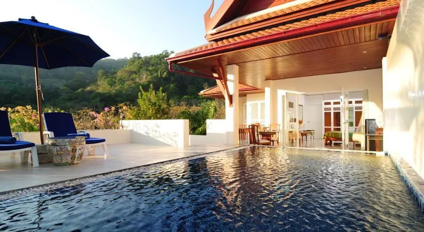 The Cabana Pool Suite