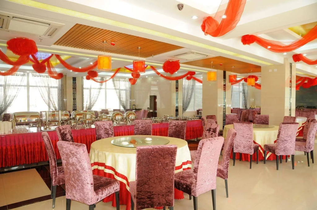 Longcheng Hotel