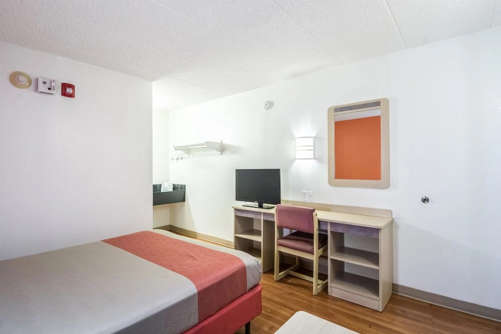 Motel 6 Chicago Southwest - Aurora